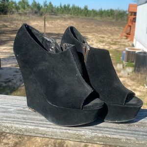 Black Steve Madden Peep Toe Wedges Size 7